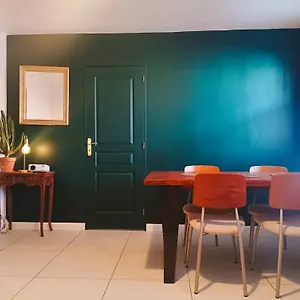 Appartement Avec Exterieur Proche Du Vieux Port, De Notre Dame De La Garde Et De La Mer, Marseille